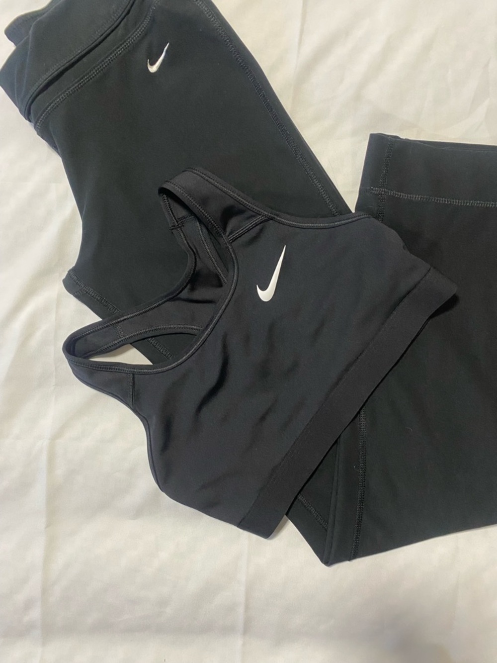 Nike Black Athletic Leggings with Matching Sports Bra size S - Picture 2 of 6